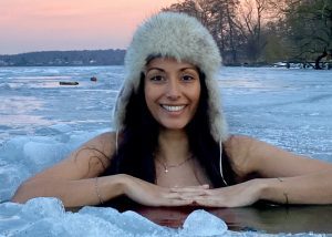 What happens to your body when you go cold-water swimming? - Outdoor