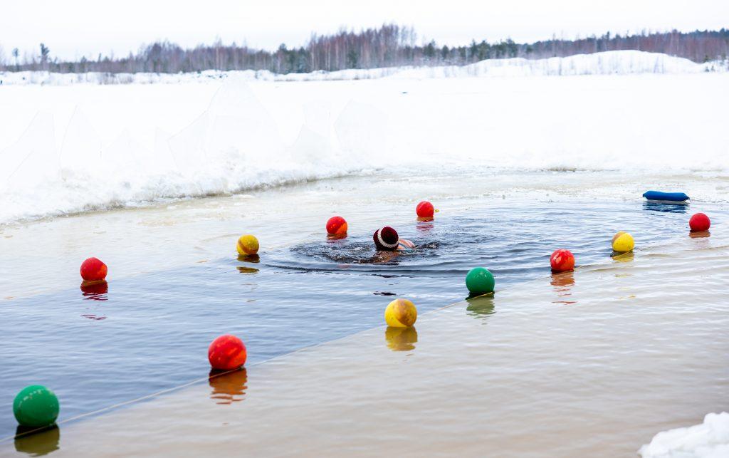 Winter swimming events