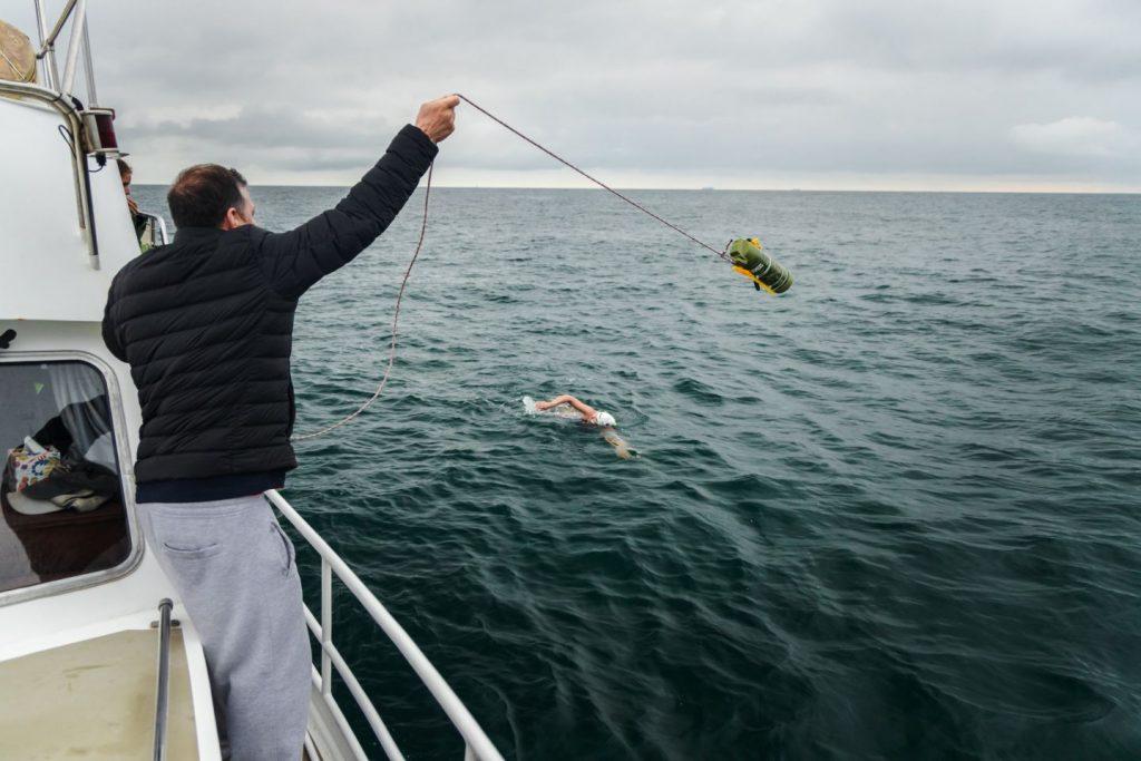 Barbara Hernandez in the Channel about to receive a feed