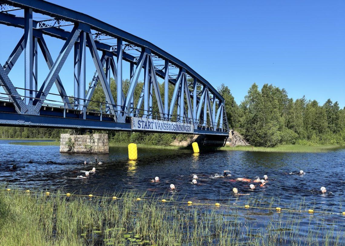 Vansbrosimningen